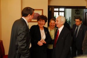 Członkowie nowowybranego Zarządu (od lewej: Zbigniew Faryniarz, Barbara Duber, Danuta Mroczek-Szlezer i Juliusz Adamowski (Członkowie- Założyciele TiFL).